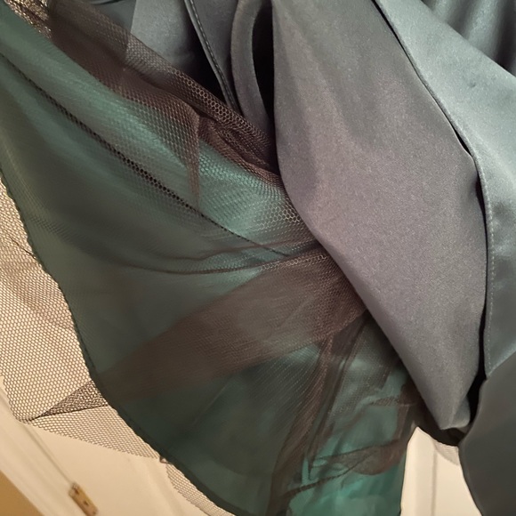 Blondie Cocktail Dress Deep Green - Picture 6 of 8